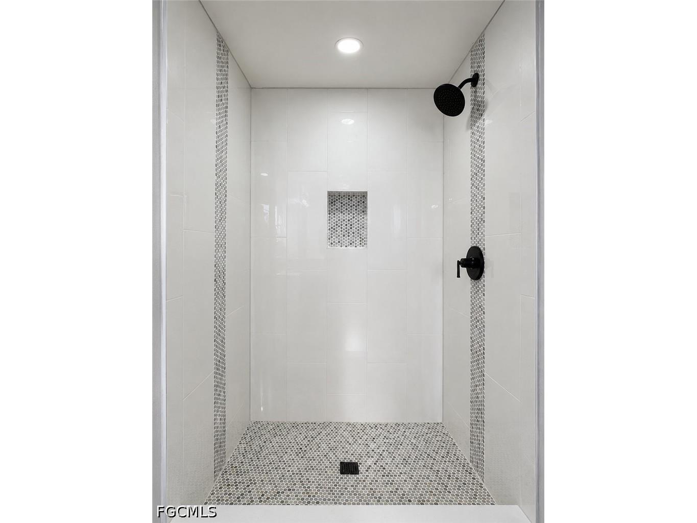 1815 SE 15th Terrace Cape Coral FL 33990 2026026603 image12