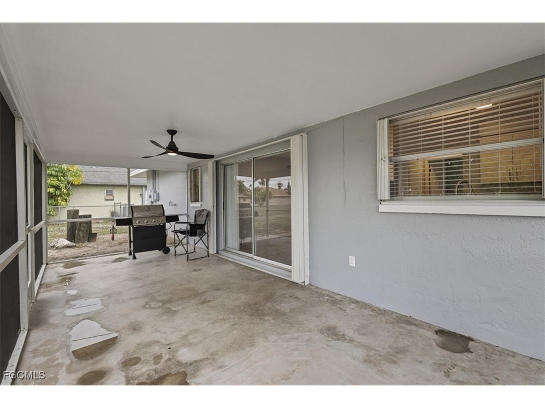 1815 SE 8th Terrace Cape Coral FL 33990 2025024403 image13