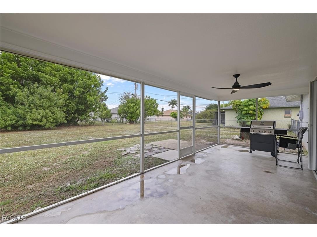 1815 SE 8th Terrace Cape Coral FL 33990 2025024403 image3
