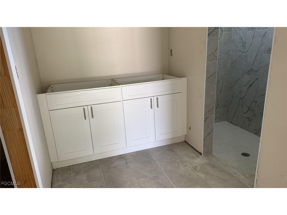 1815 SW 2nd Street Cape Coral FL 33991 2025003119 image3