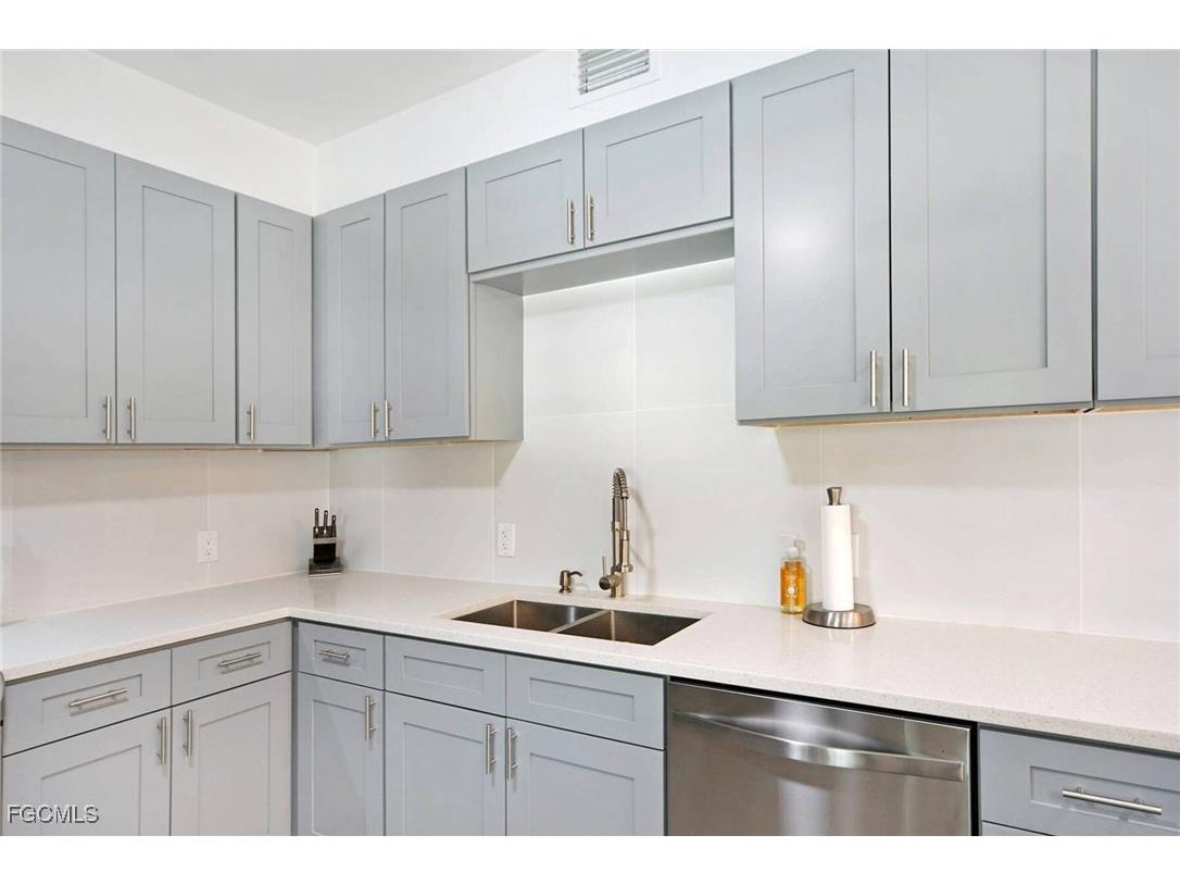 18150 Morning Star Lane W Cape Coral FL 33993 2025011108 image29