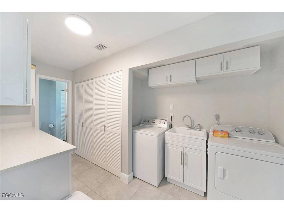 18150 Morning Star Lane W Cape Coral FL 33993 2025011108 image32