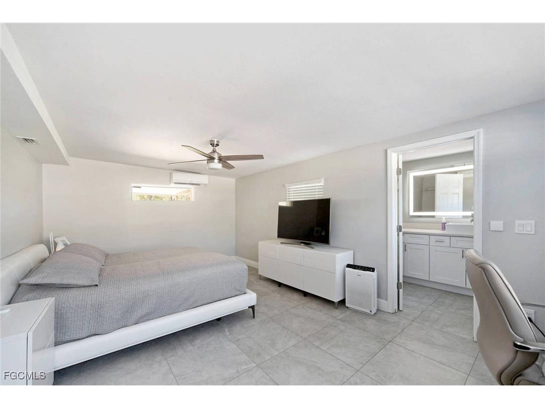 18150 Morning Star Lane W Cape Coral FL 33993 2025011108 image34