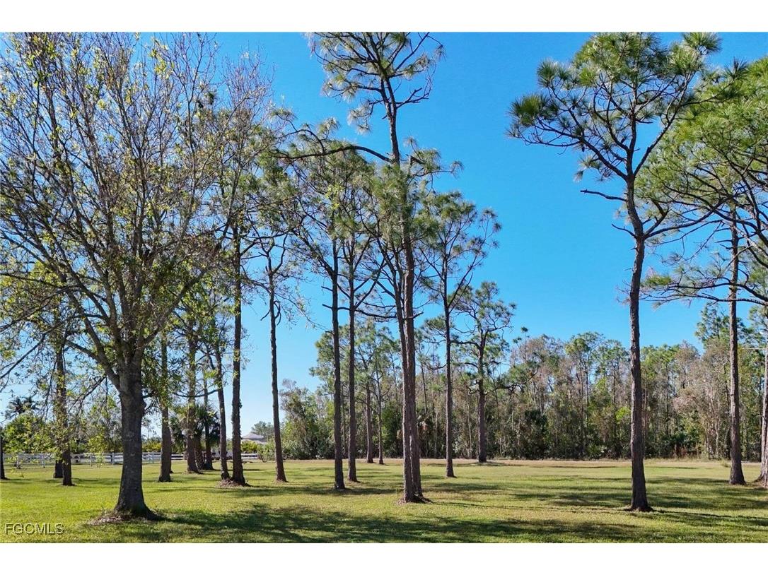 18150 Morning Star Lane W Cape Coral FL 33993 2025011108 image9