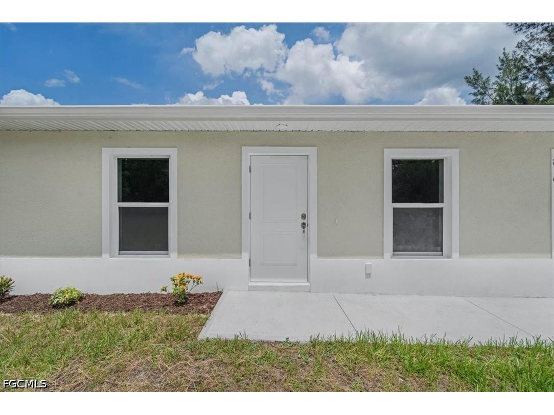 1816 Long Beach Drive Lehigh Acres FL 33972 2026025615 image3