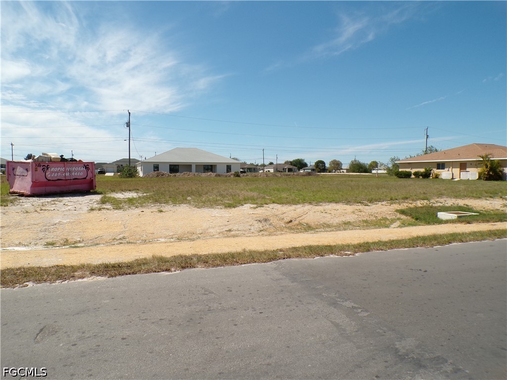 1816 NE 8th Place Cape Coral FL 33909 2026014526 image2