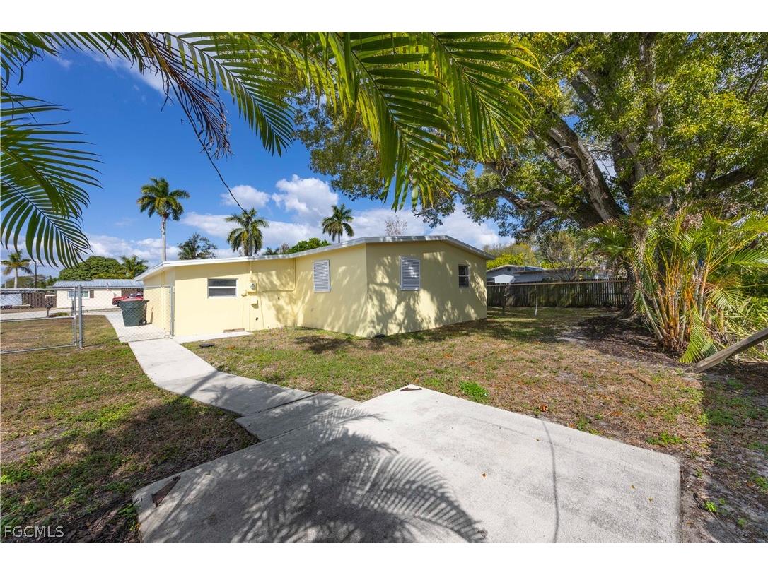 1816 Paul Street Fort Myers FL 33901 2026007881 image23