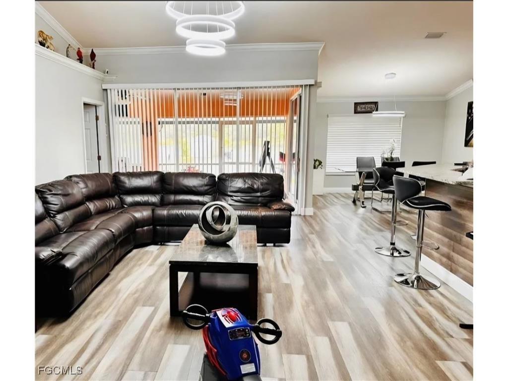 1816 Tomaso Avenue Lehigh Acres FL 33972 2025005451 image4