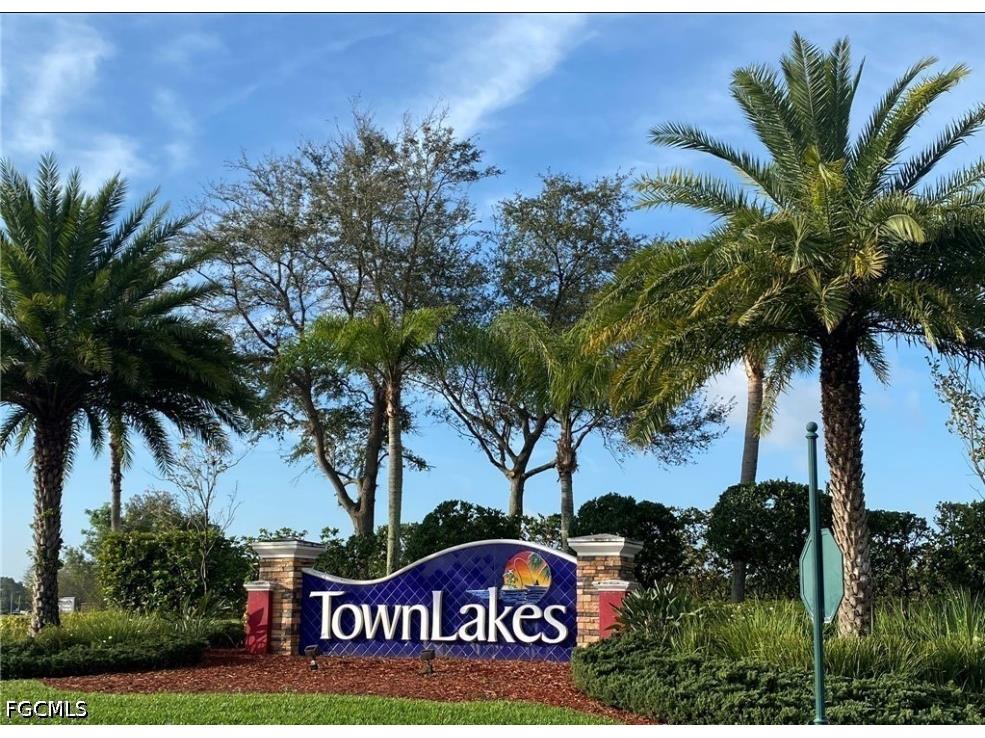 18168 Horizon View Boulevard Lehigh Acres FL 33972 2026025622 image1