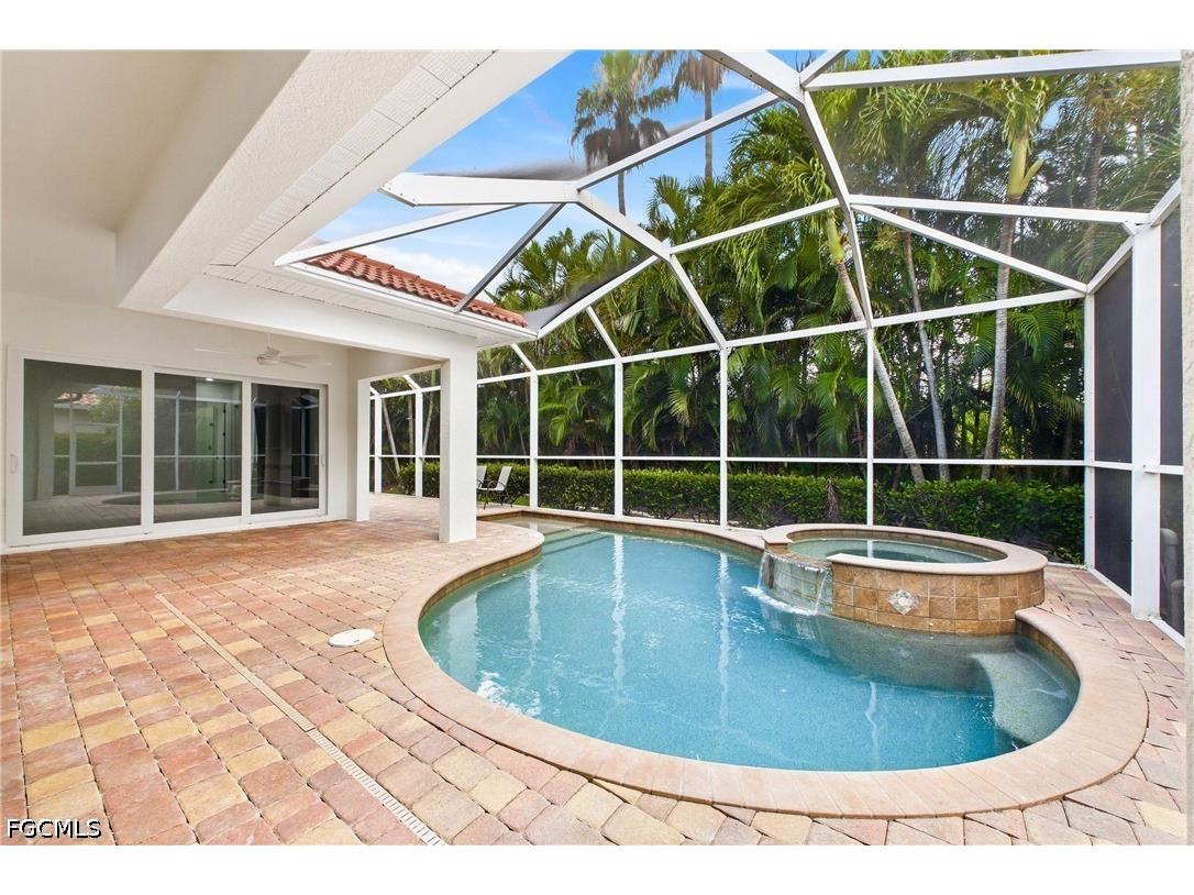 1817 Lagoon Lane Cape Coral FL 33914 2026024456 image2