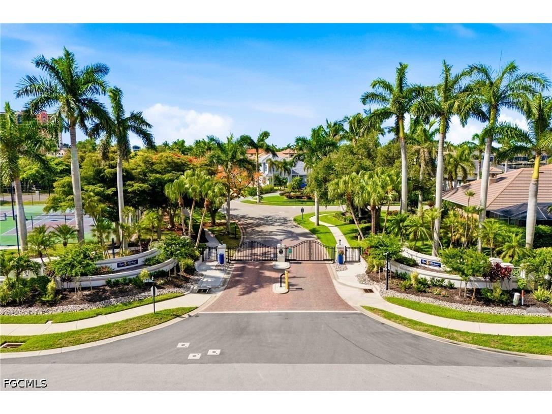 1817 Lagoon Lane Cape Coral FL 33914 2026024456 image4