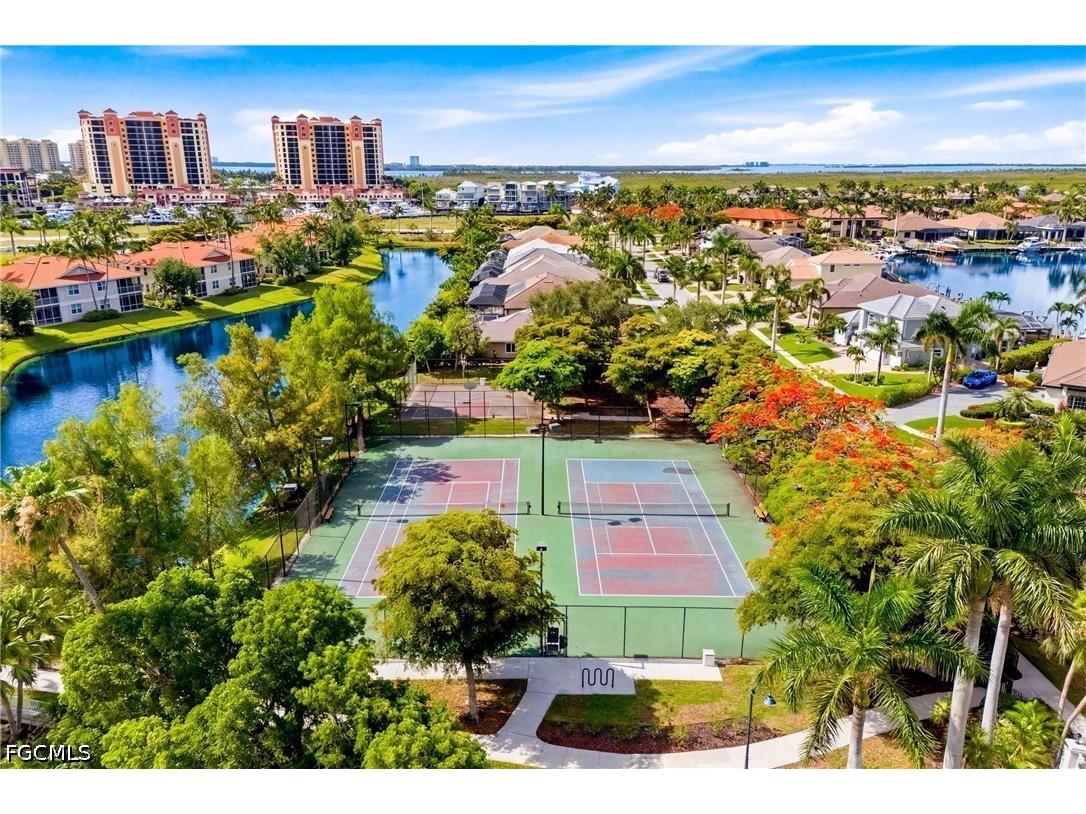 1817 Lagoon Lane Cape Coral FL 33914 2026024456 image5
