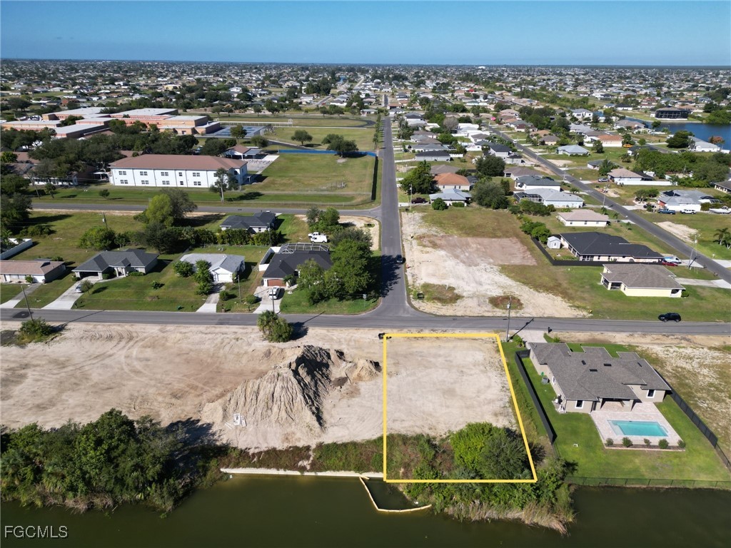 1817 NE 13th Avenue Cape Coral FL 33909 2025015575 image3