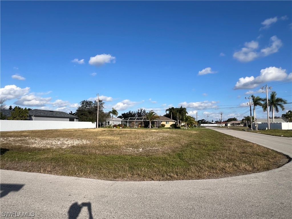 1817 SE 8th Avenue Cape Coral FL 33990 224012897 image1