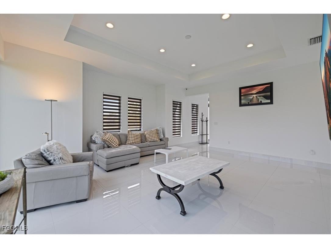 1817 SW 11th Terrace Cape Coral FL 33991 2025000198 image21