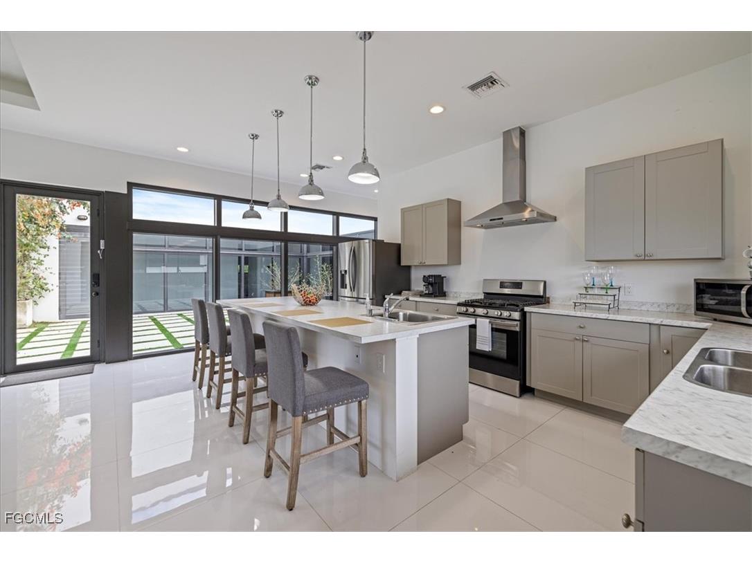 1817 SW 11th Terrace Cape Coral FL 33991 2025000198 image26