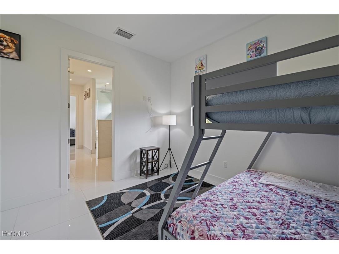 1817 SW 11th Terrace Cape Coral FL 33991 2025000198 image38