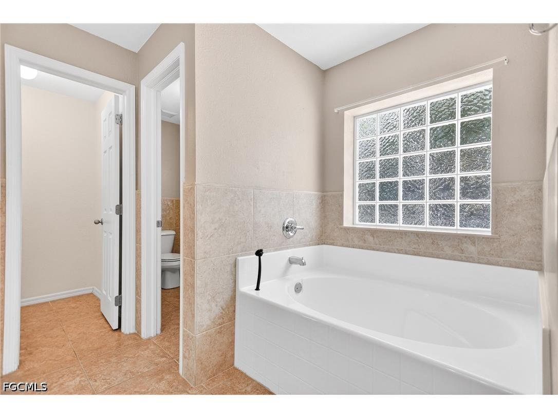 1817 SW 22nd Lane Cape Coral FL 33991 2026023926 image14