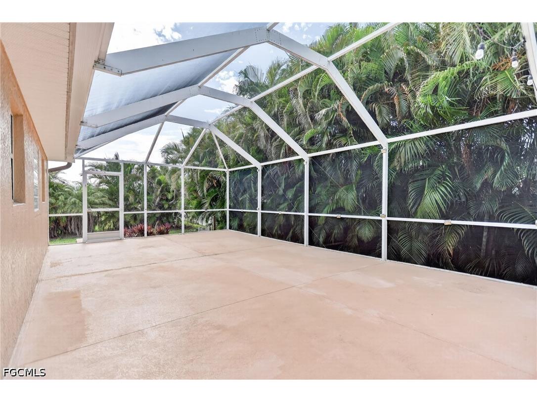 1817 SW 22nd Lane Cape Coral FL 33991 2026023926 image23
