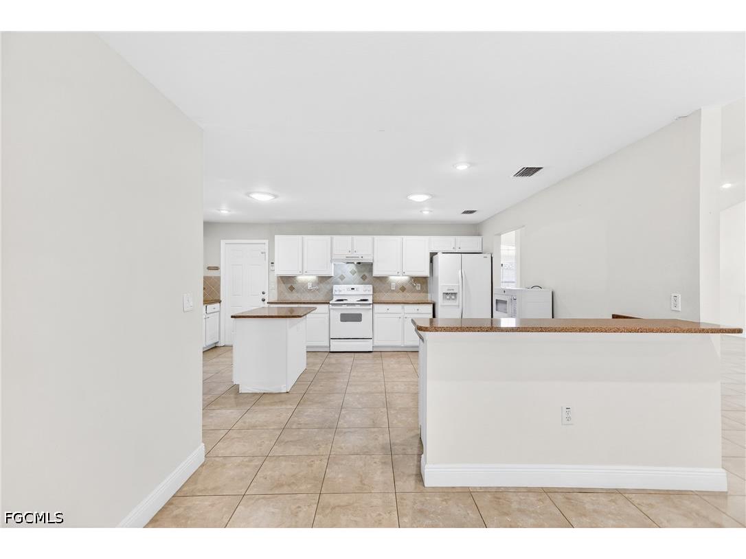 1817 SW 22nd Lane Cape Coral FL 33991 2026023926 image8