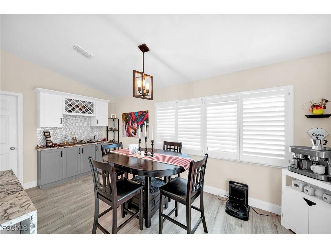 1817 SW 22nd Terrace Cape Coral FL 33991 2025006339 image11