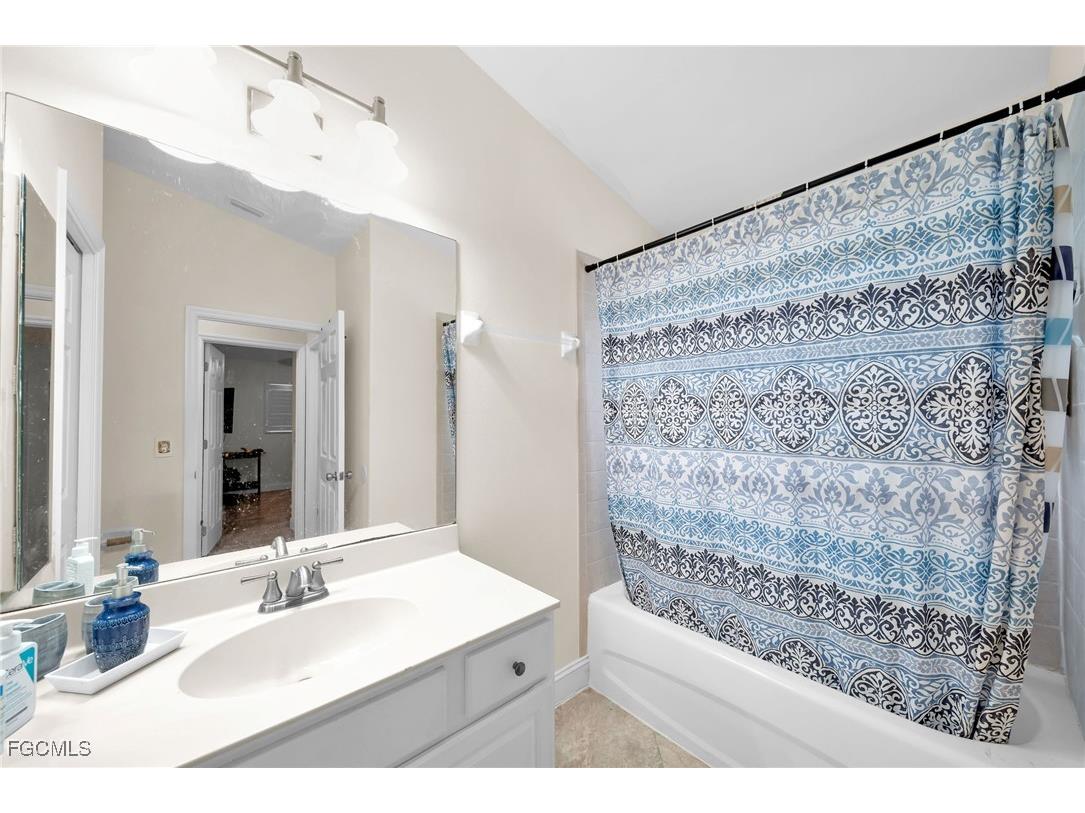 1817 SW 22nd Terrace Cape Coral FL 33991 2025006339 image21