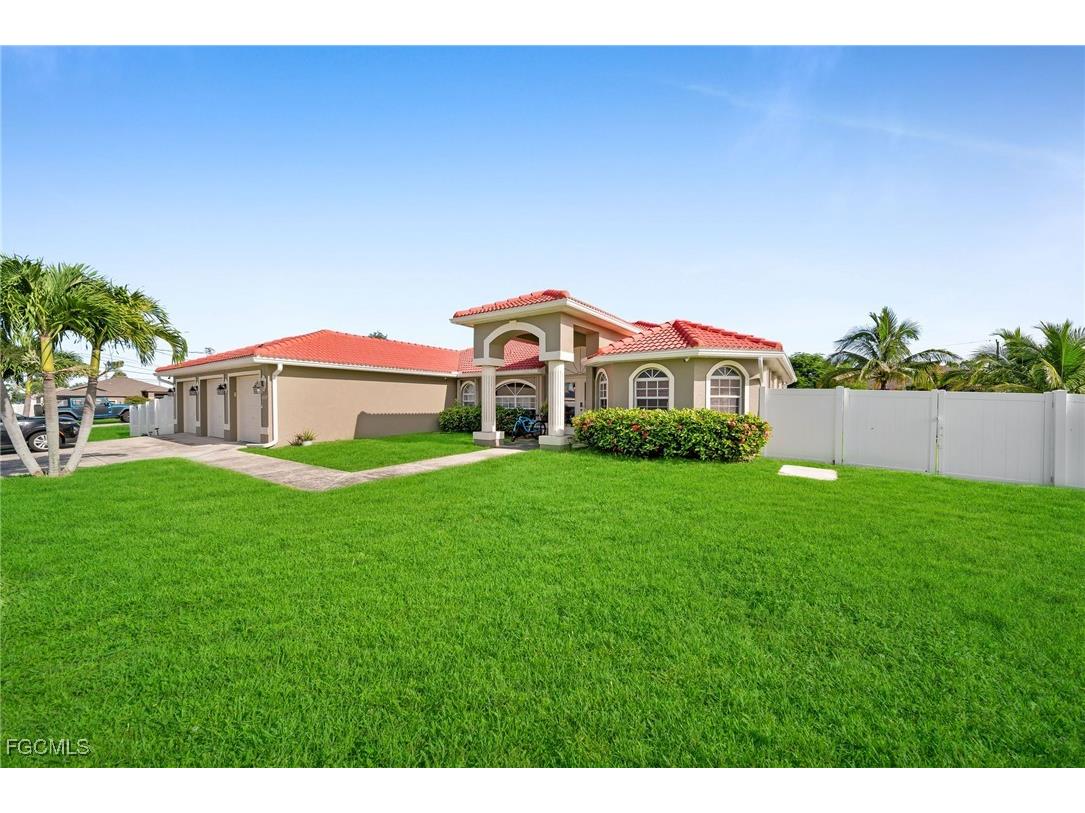 1817 SW 22nd Terrace Cape Coral FL 33991 2025006339 image3