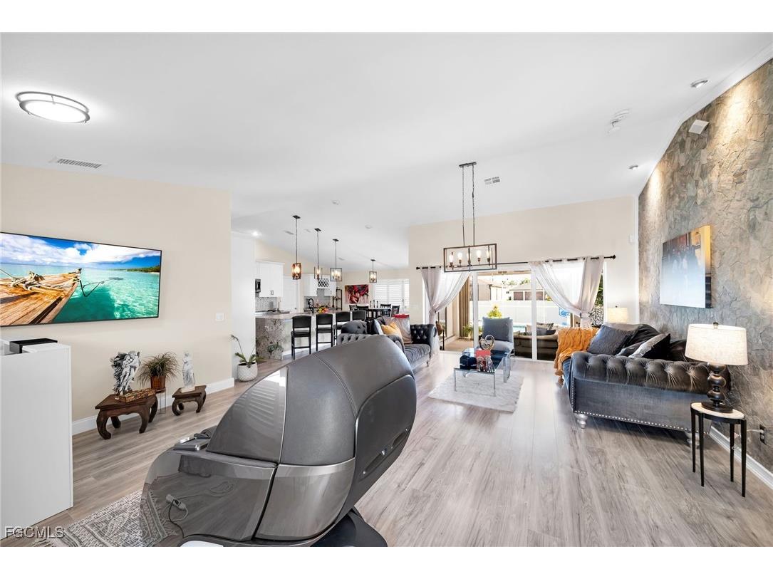 1817 SW 22nd Terrace Cape Coral FL 33991 2025006339 image7