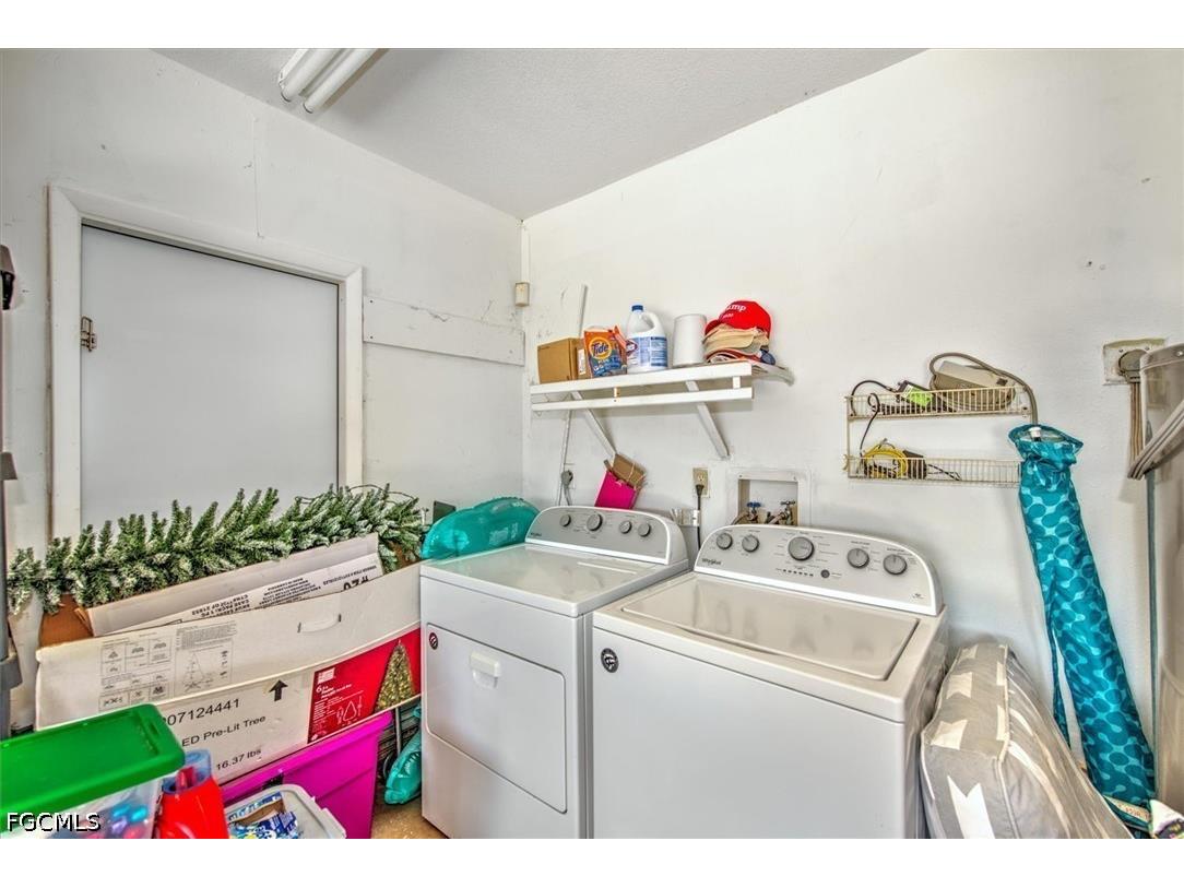 1817 SW 40th Street Cape Coral FL 33914 2026025405 image16