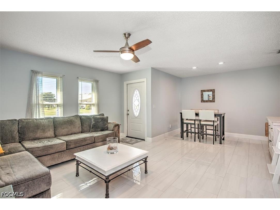 1817 SW 40th Street Cape Coral FL 33914 2026025405 image4