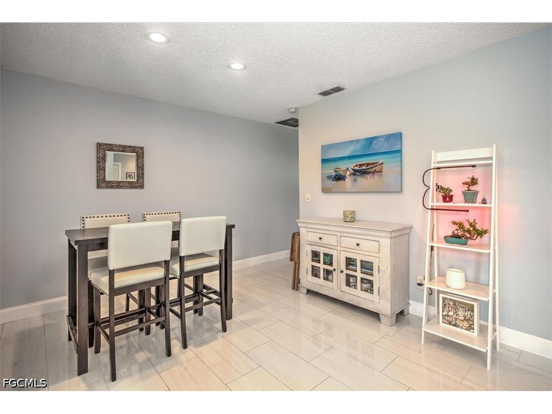 1817 SW 40th Street Cape Coral FL 33914 2026025405 image5