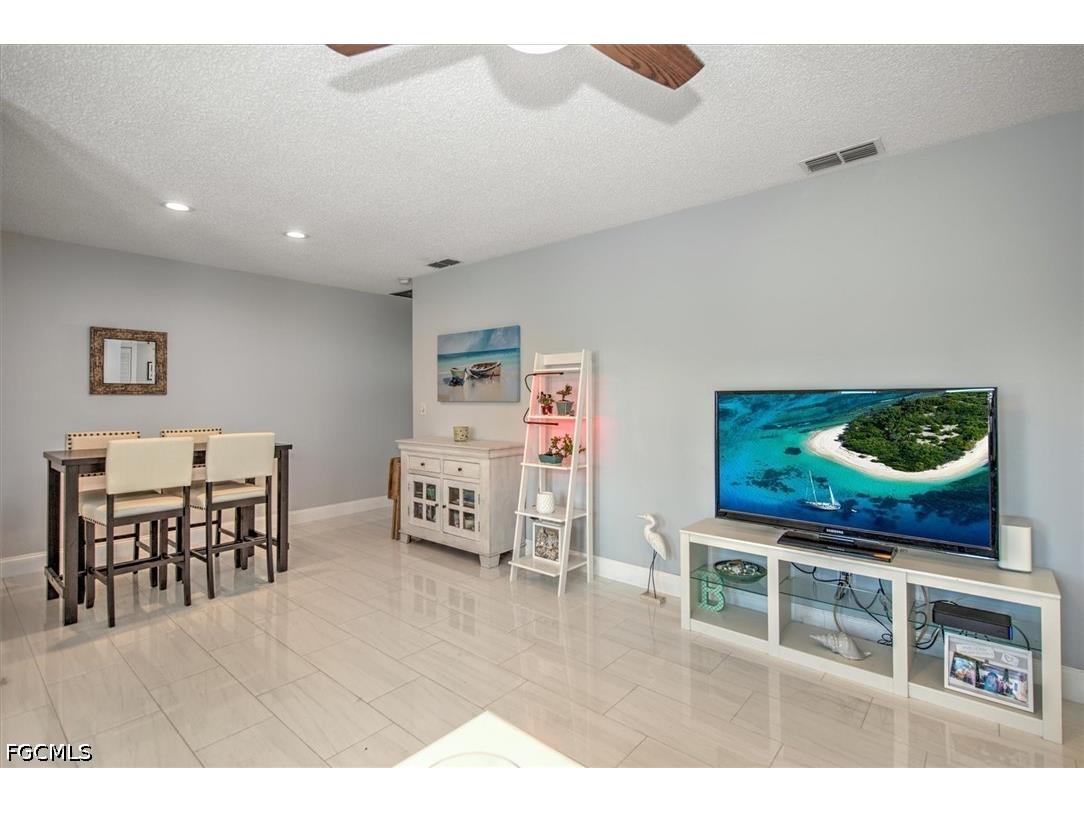 1817 SW 40th Street Cape Coral FL 33914 2026025405 image7