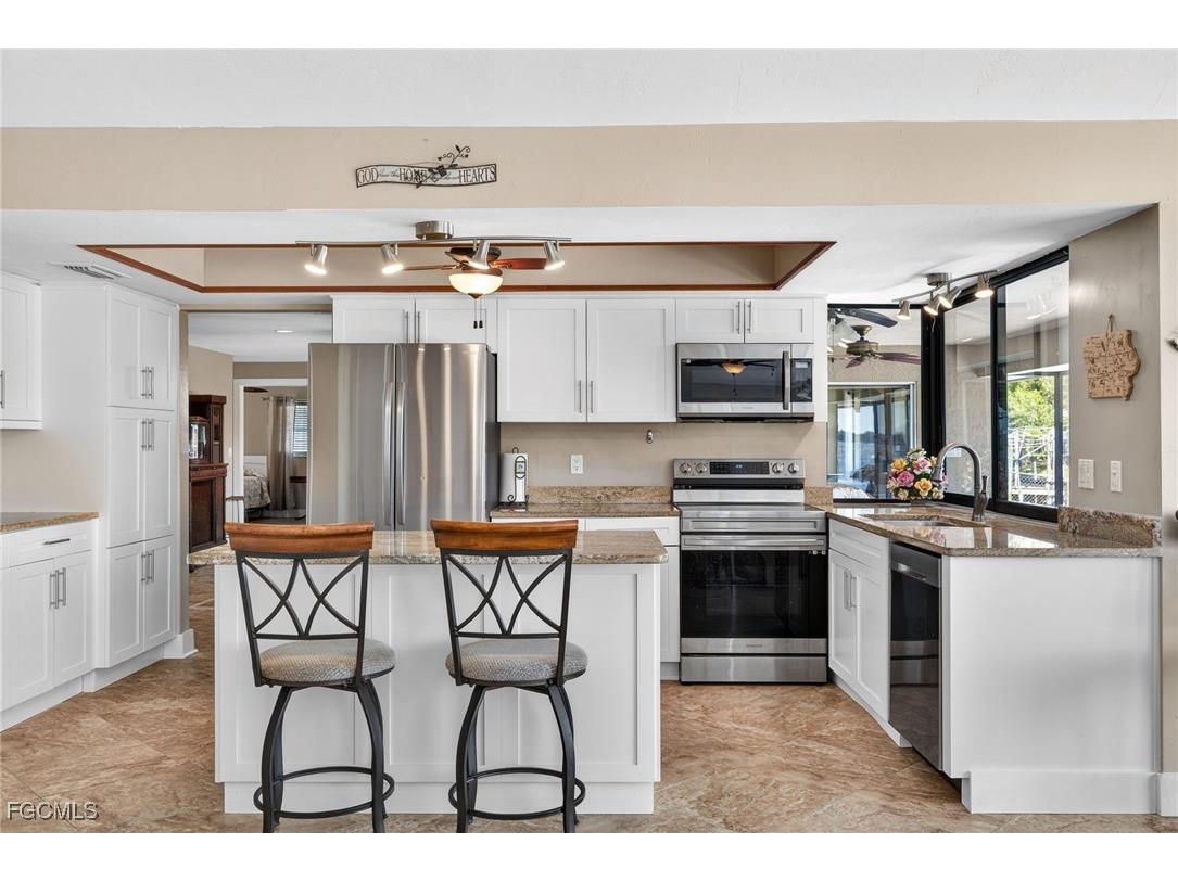 1818 Cherie Lane North Fort Myers FL 33917 2026005651 image15