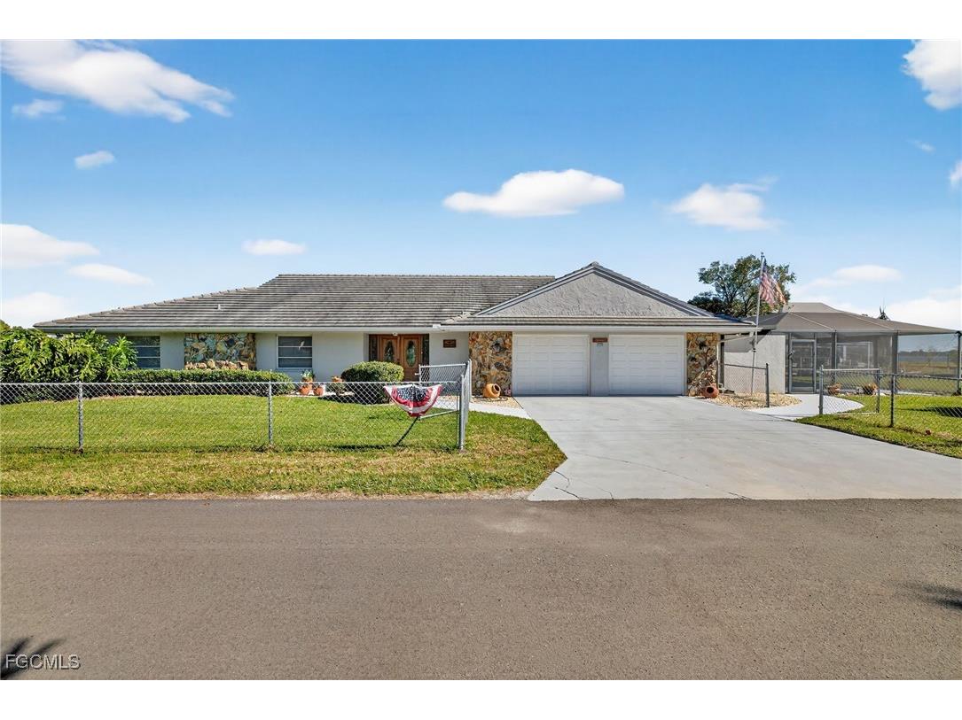 1818 Cherie Lane North Fort Myers FL 33917 2026005651 image2
