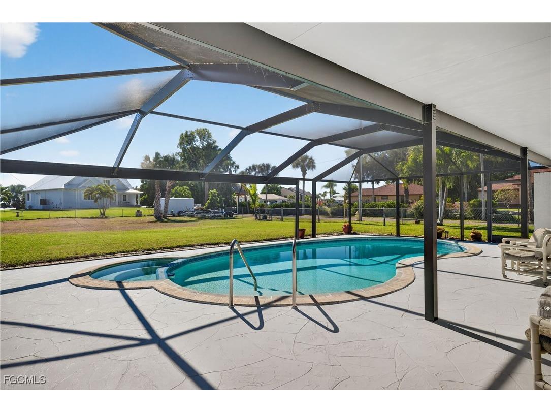 1818 Cherie Lane North Fort Myers FL 33917 2026005651 image36