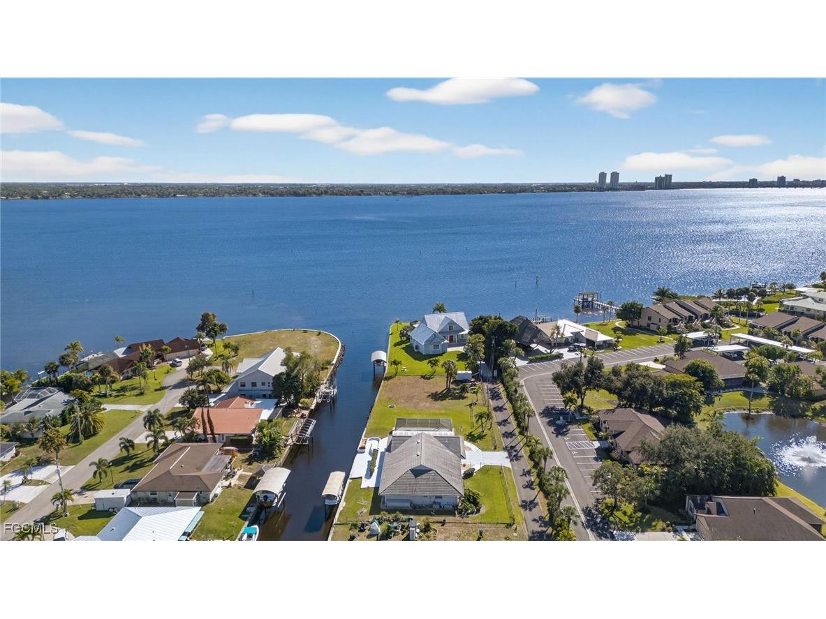 1818 Cherie Lane North Fort Myers FL 33917 2026005651 image46