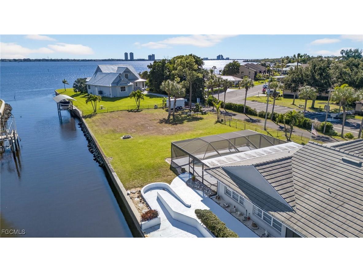 1818 Cherie Lane North Fort Myers FL 33917 2026005651 image50