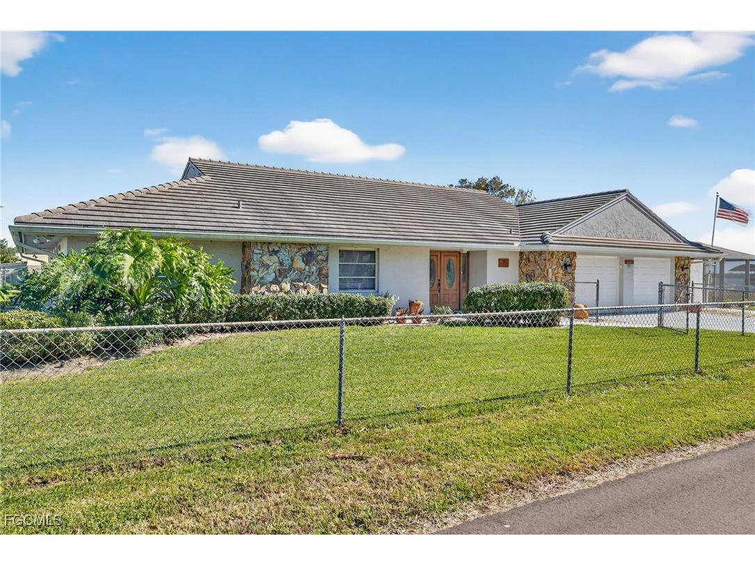 1818 Cherie Lane North Fort Myers FL 33917 2026005651 image6