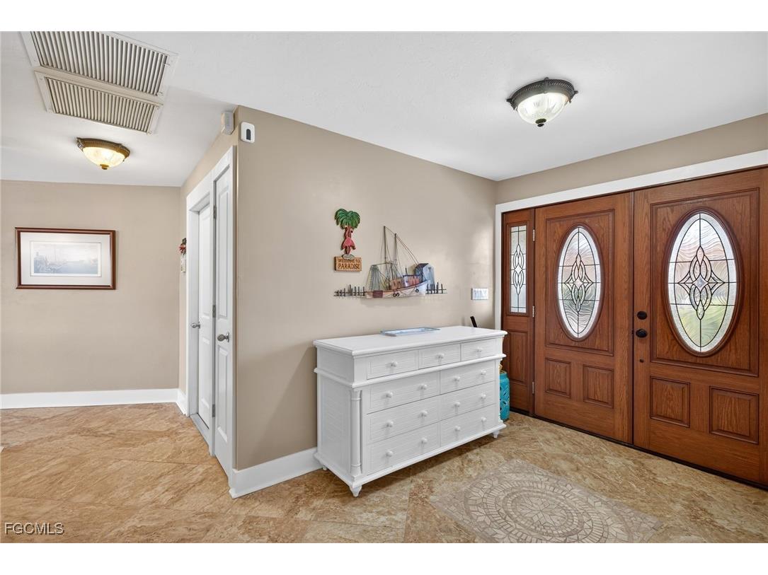 1818 Cherie Lane North Fort Myers FL 33917 2026005651 image7