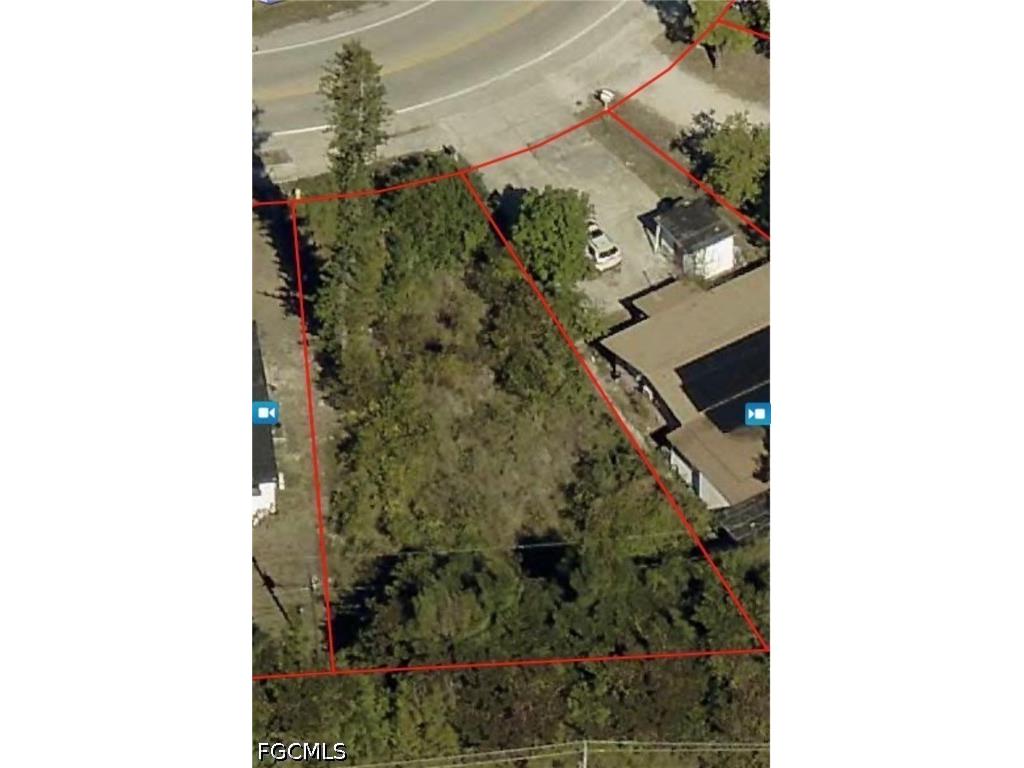 1818 Cypress Drive Fort Myers FL 33907 2026024857 image1
