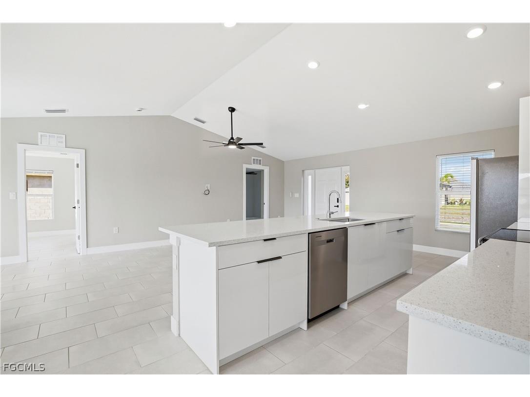 1818 NE 10th Place Cape Coral FL 33909 2026012317 image9