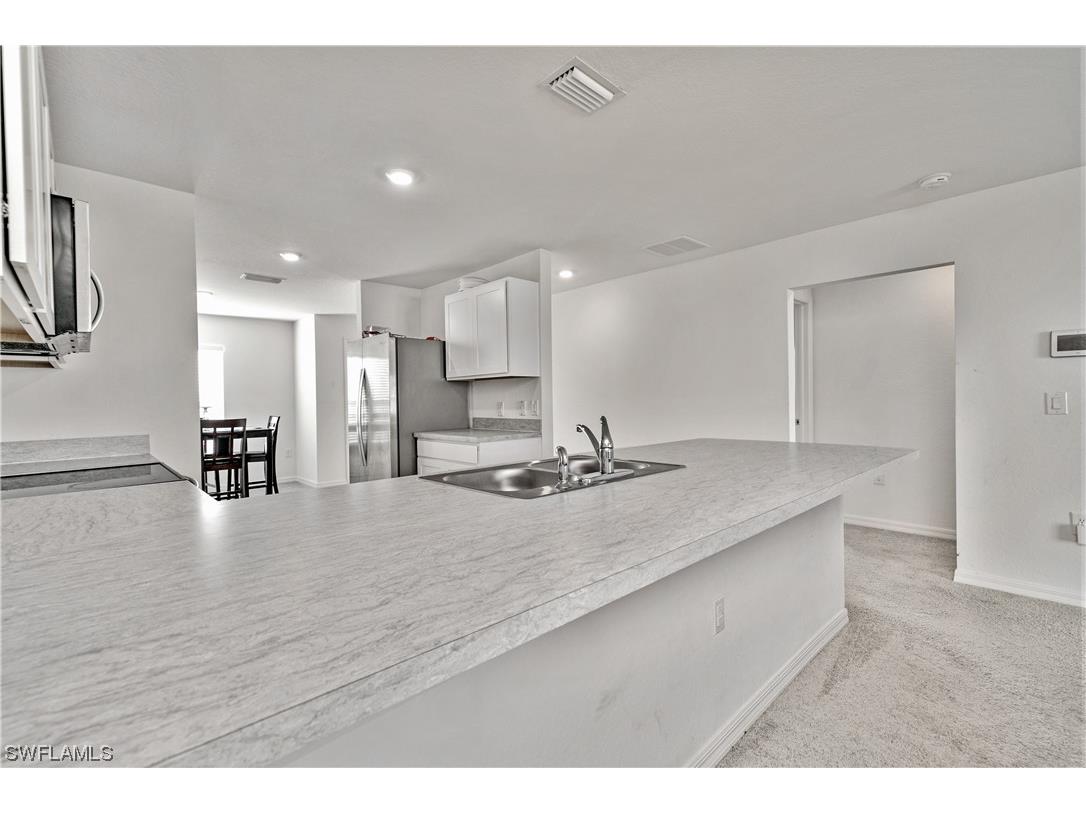 1818 NE 17th Avenue Cape Coral FL 33909 223021341 image1