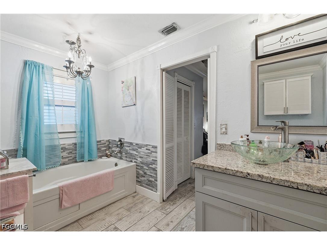 1818 NE 2nd Street Cape Coral FL 33909 2026019715 image20