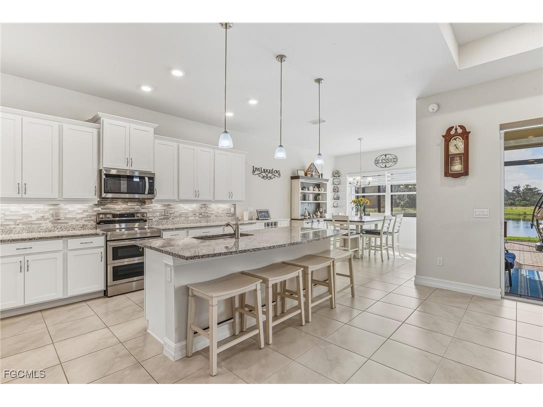 18184 Everson Miles Circle North Fort Myers FL 33917 2025019497 image9