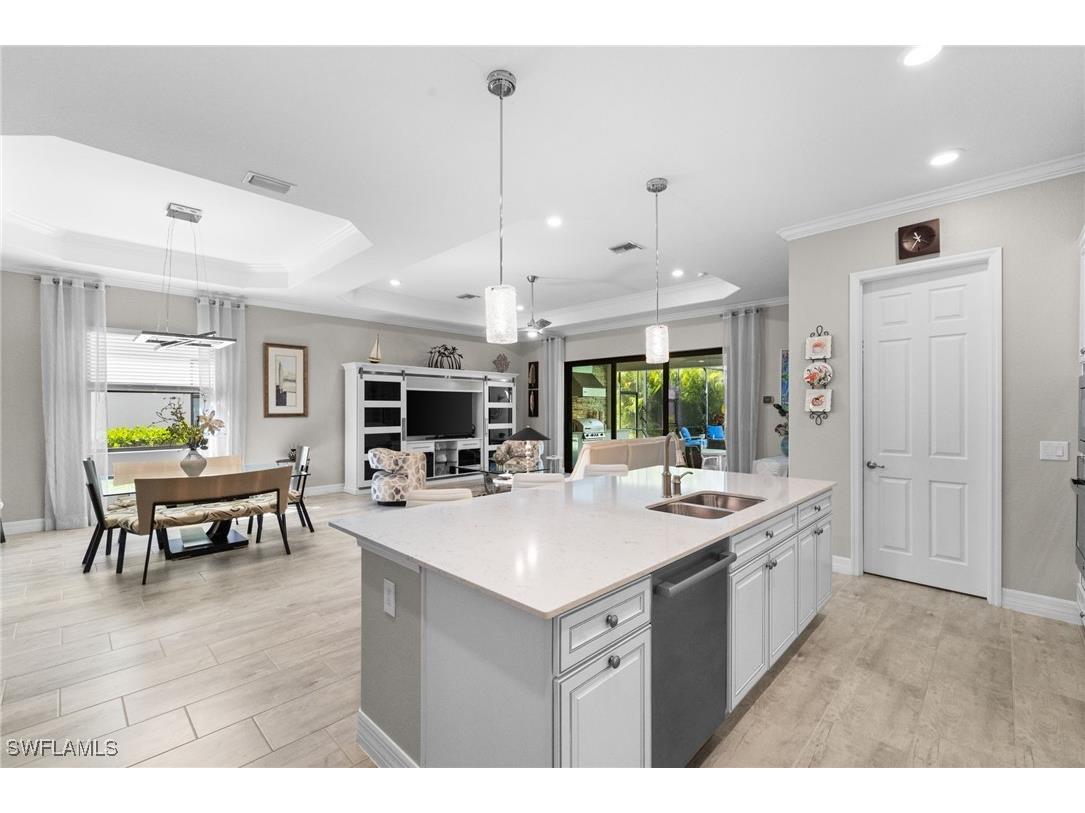 1819 Mustique Street Naples FL 34120 225079493 image12