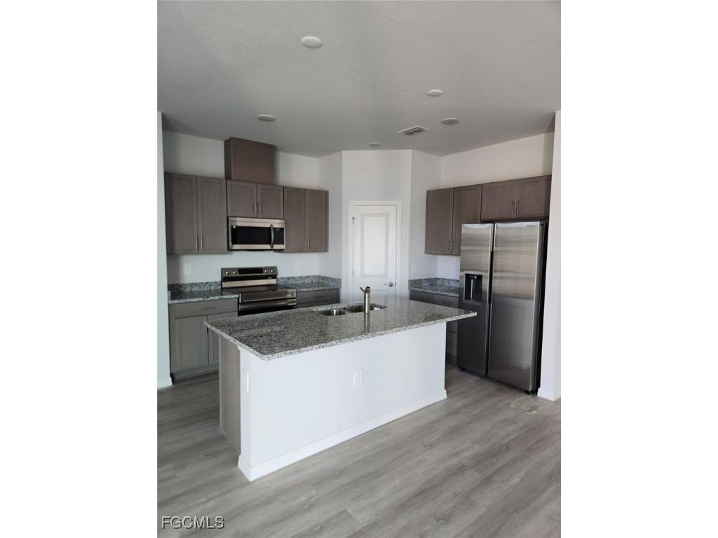 1819 NE 23rd Terrace Cape Coral FL 33909 2026006396 image10
