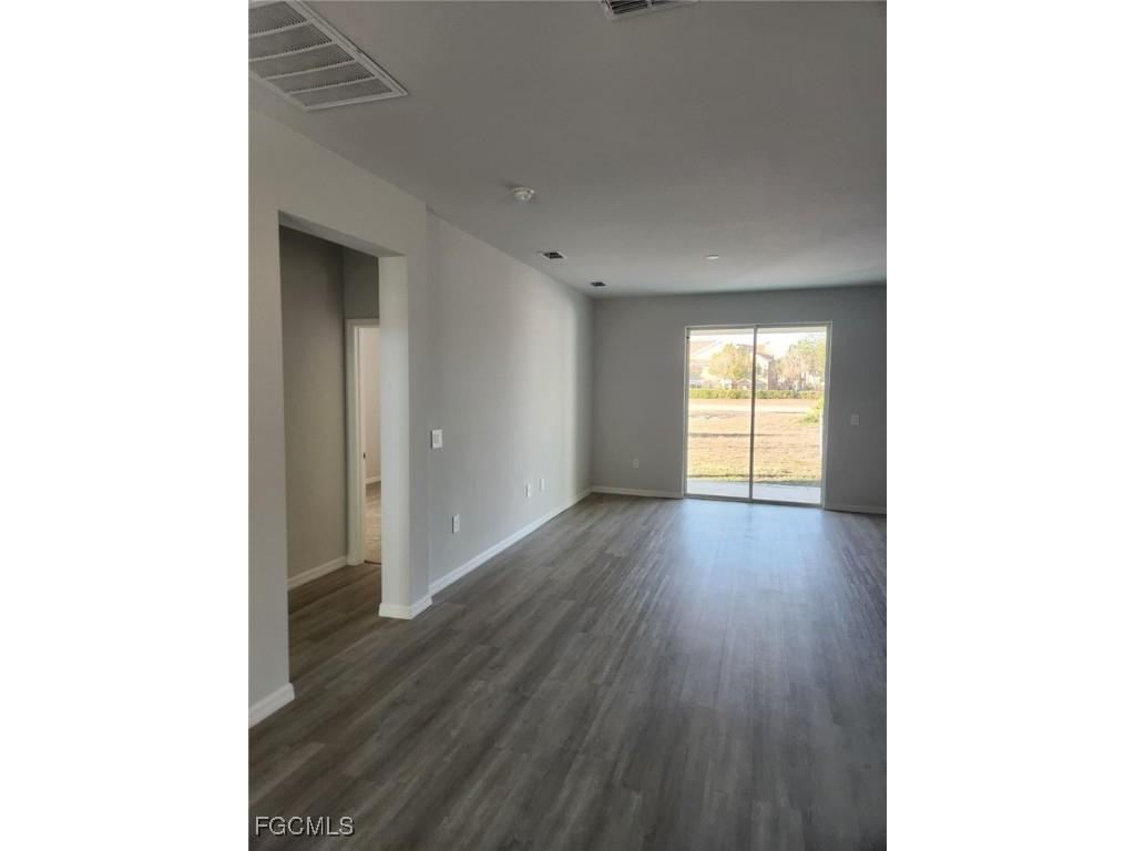 1819 NE 23rd Terrace Cape Coral FL 33909 2026006396 image6