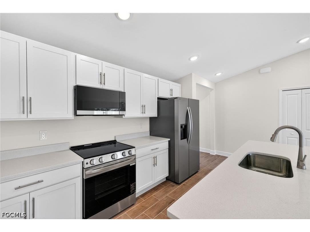 1819 NW 9th Avenue Cape Coral FL 33993 2026025932 image3