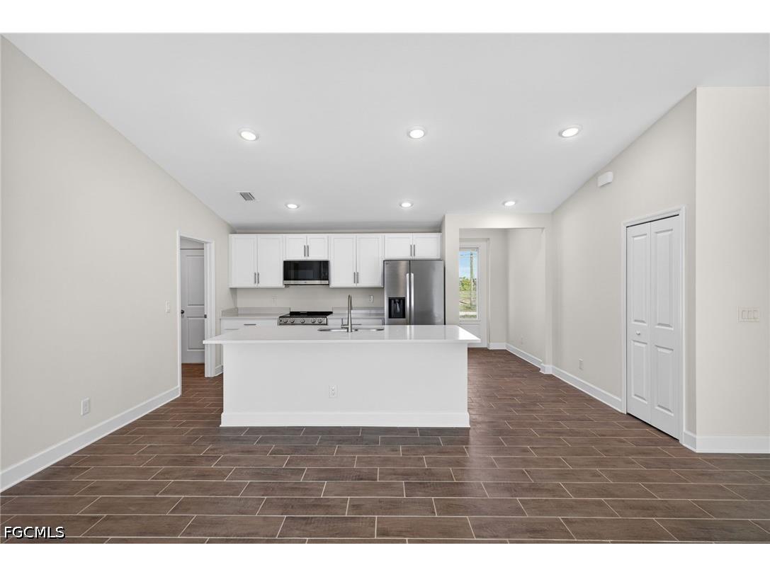 1819 NW 9th Avenue Cape Coral FL 33993 2026025932 image5
