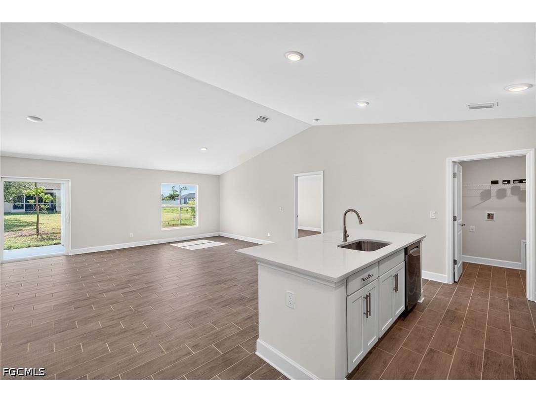 1819 NW 9th Avenue Cape Coral FL 33993 2026025932 image6